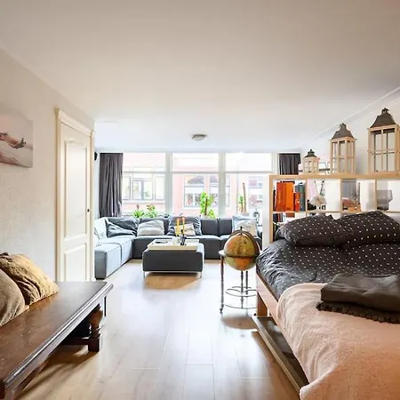 Morspoort Mansion In Historic Center Of Apartment Leiden